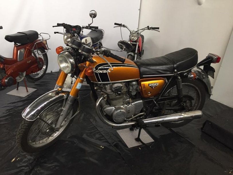 Rouler en deux roues avec Mondoto Motos Vintage 70's à Marseille